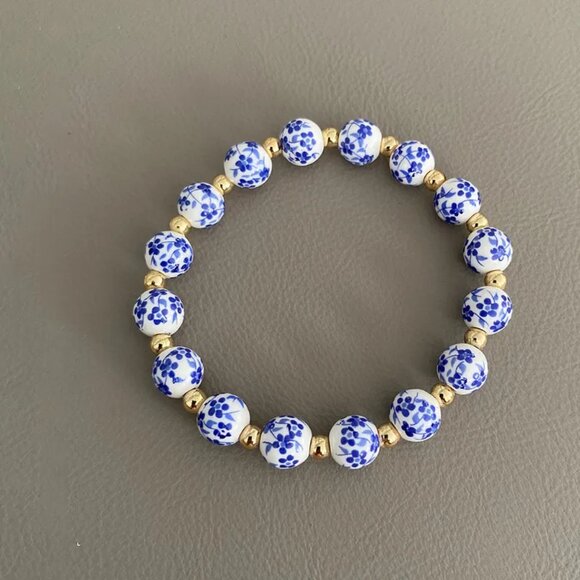 3/$35 Blue & White Porcelain Ceramic Beaded Stretch Bracelet Copper Gold Accents - Picture 7 of 7